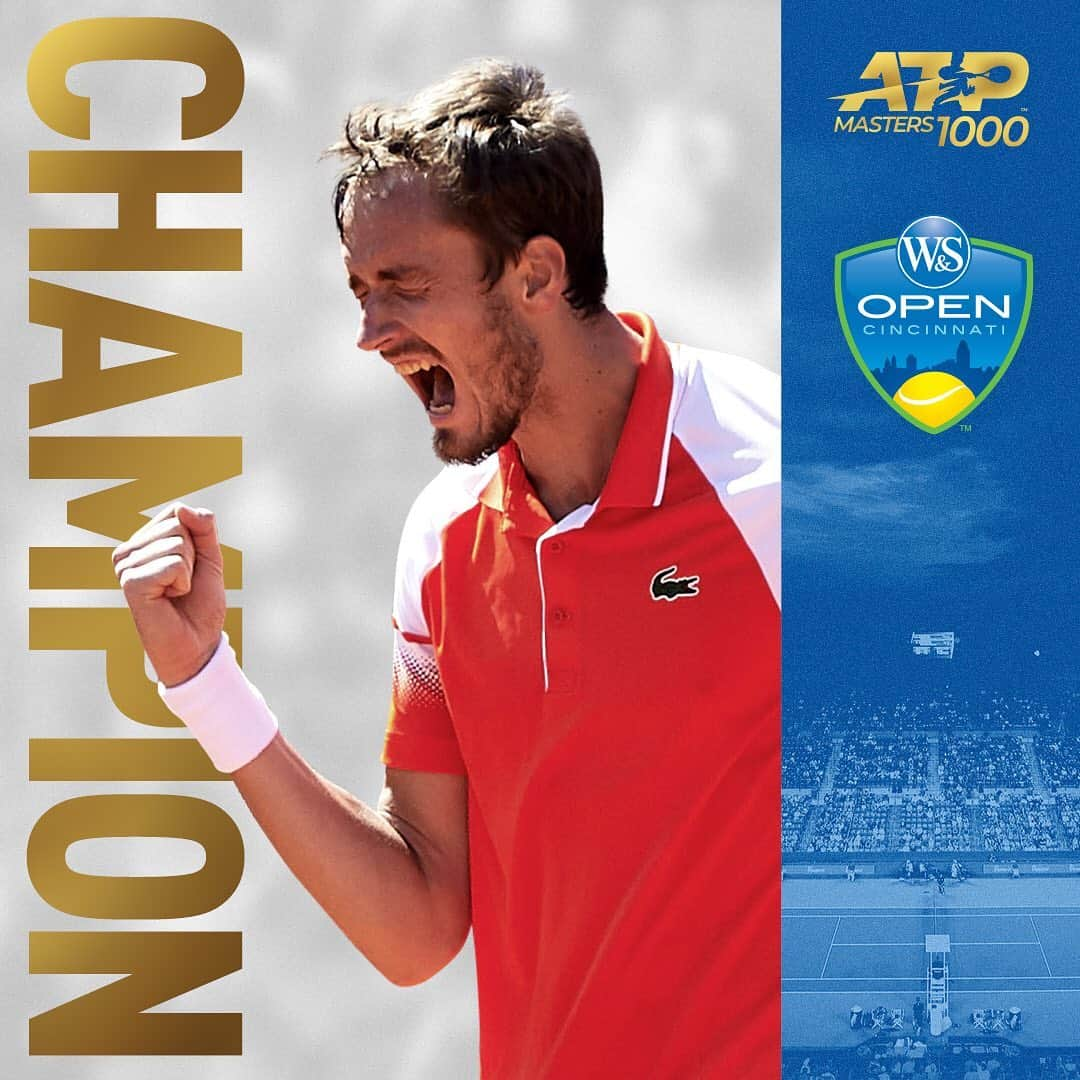 ATP World Tourさんのインスタグラム写真 - (ATP World TourInstagram)「Magic man Medvedev ✨  @medwed33 notches the biggest title of his career, beating @david__goffin 7-6 6-4 to win the 2019 @cincytennis 🏆」8月19日 7時14分 - atptour