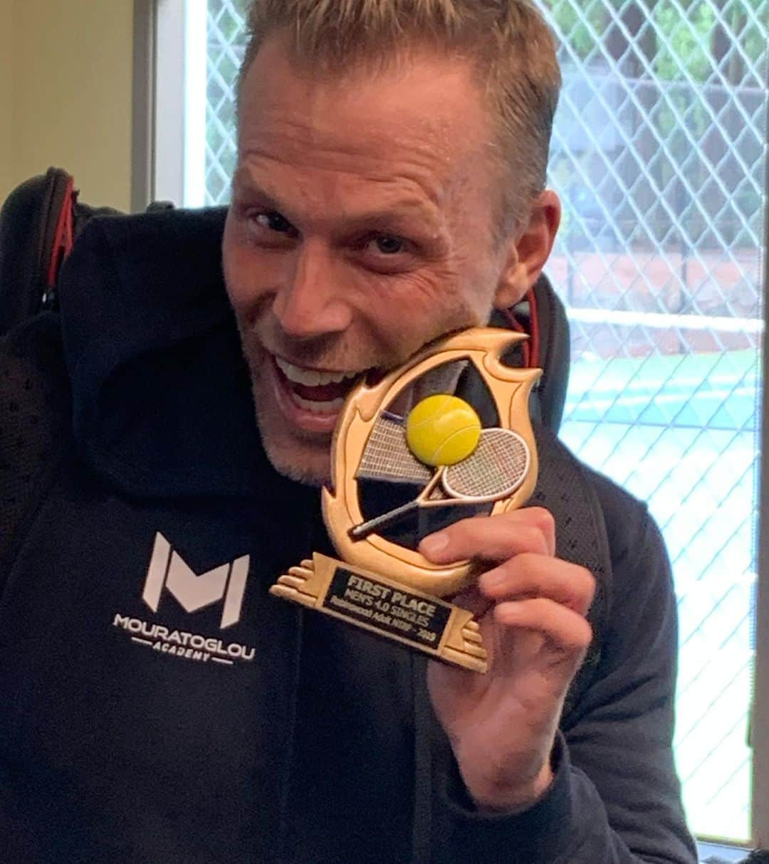 ショウン・トンプソンさんのインスタグラム写真 - (ショウン・トンプソンInstagram)「Trophy Sunday! I’m so excited to bring home my very first 1st place 🏆 tennis trophy! Of course @scottphotobombs is the best doubles partner ever! He also took 1st place in singles! Last year we got second place in this same tournament. It pays to keep on trying! Swipe to see the joy 😁😄😃 #sunday #tennis #tournament #lesson #love #usta」8月19日 7時15分 - shaunt