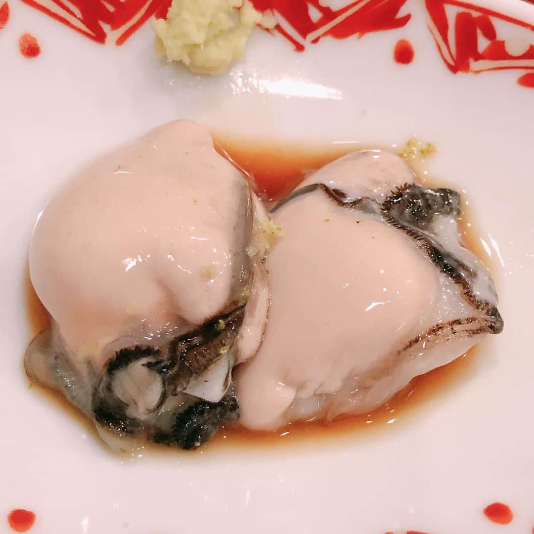 井上公造さんのインスタグラム写真 - (井上公造Instagram)「初めて行きました！噂は聞いていましたが、この新鮮さは天草ならでは。素材の良さを痛感しました。あの雲丹、ずっと食べていたいです😋  #熊本県天草市  #奴寿司  #地魚創作料理  #ミシュラン  #予約のみ  #sushi  #foodstagram」8月19日 7時59分 - inouekozo39
