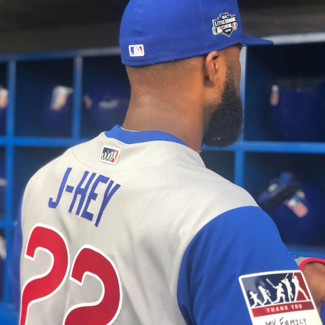 シカゴ・カブスさんのインスタグラム写真 - (シカゴ・カブスInstagram)「Here come the Cubbies! #LittleLeagueClassic #EverybodyIn」8月19日 8時07分 - cubs