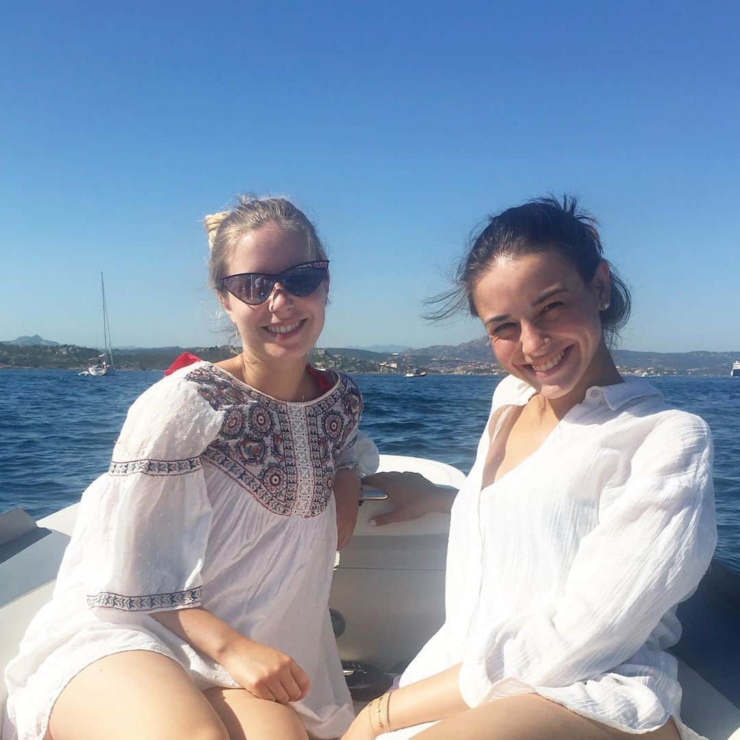 フェデリカ・テスタさんのインスタグラム写真 - (フェデリカ・テスタInstagram)「Sorrisi gianmatteeschi💙💙 @ele_berardi ⚓️🗺⛵️🐚 #sailing #summervibes」8月19日 20時09分 - _fedetesta_