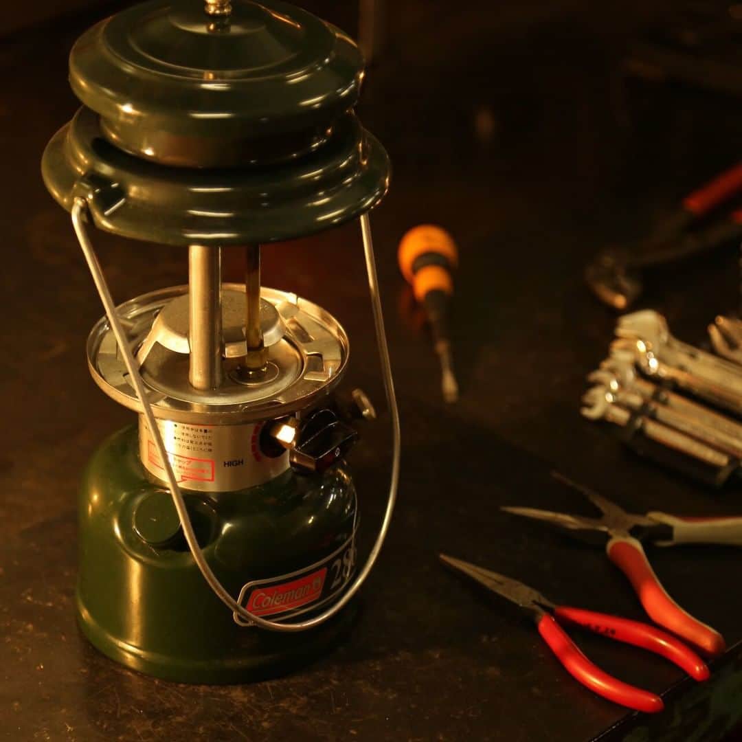 Coleman Japanのインスタグラム：「⚙️オンラインパーツのご案内🔩  コールマン公式オンラインショップでは、テントフレーム一式からポンプカップまで様々なパーツの販売を行っております。  キャンプの予定まで時間がない時やもしもの時の予備として、ご自身でのメンテナンス時などにご利用下さい。 ・ ━━━━━━━━━━━━━━━ 🔍 コールマン パーツカタログ http://partscatalog.special-coleman.com/ ・ 💁‍♀️カスタマーサポート ☎︎0120-111-957 カタログに載っていないパーツや、その他コールマン製品でお困りの際はカスタマーサポートまでお気軽にご相談ください。 ━━━━━━━━━━━━━━━」