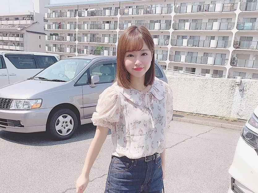 近藤里奈さんのインスタグラム写真 - (近藤里奈Instagram)「.﻿ ﻿ ﻿ ﻿ 旅行帰り、だーいすきな串カツやさんへ🧚🏻‍♀️♡﻿ ﻿ ﻿ いつ食べても美味しい🤤﻿ 串カツだいすき〜！﻿ ﻿ ﻿ ﻿ 台風が過ぎてから晴れて暑い日が続いていたけど﻿ 明日からまた雨みたい🙁﻿ ﻿ やだなぁ﻿ ﻿ ﻿ ﻿ お盆明けでお仕事辛いけど頑張りましょう〜🌼﻿ ﻿ ﻿ tops @17kg_official ﻿ ﻿ ﻿ ﻿ #家族で串カツ #レンコンすき #野菜で一番好き﻿ ﻿ ﻿ ﻿ ﻿」8月19日 19時26分 - rina_kondo_0223