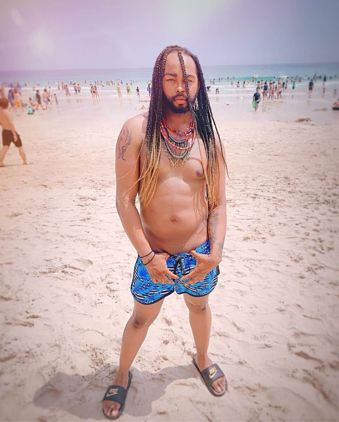Codyのインスタグラム：「Hot Gay Summer」