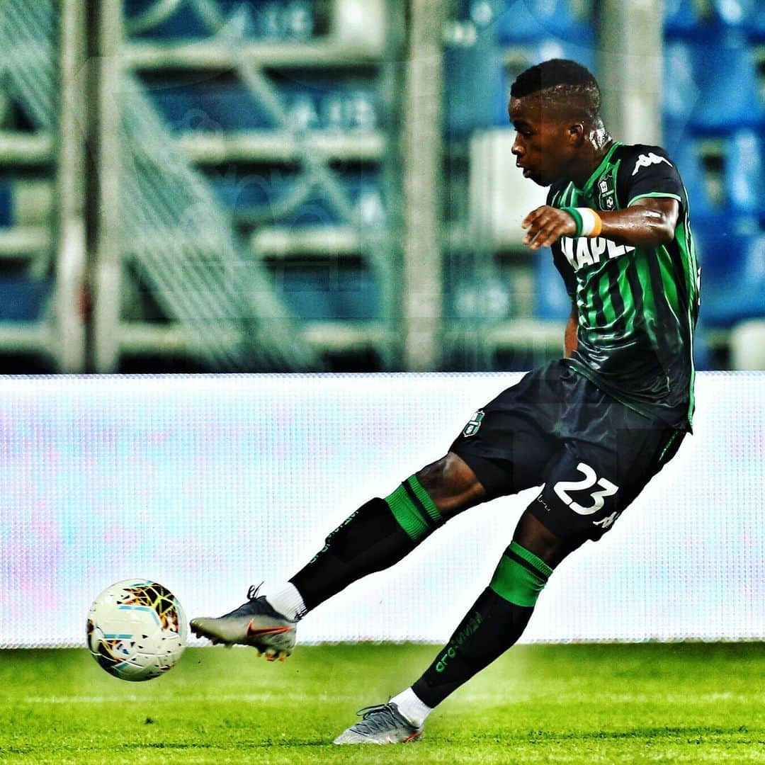 USサッスオーロ・カルチョさんのインスタグラム写真 - (USサッスオーロ・カルチョInstagram)「📸⚽️🖤💚 • #SassuoloSpezia #CoppaItalia #Sassuolo #Traorè #SassuoloCalcio #JuniorTraorè #Neroverdi #MapeiStadium #ForzaSasol • Link agli highlights nella storia 📺」8月19日 19時33分 - sassuolocalcio