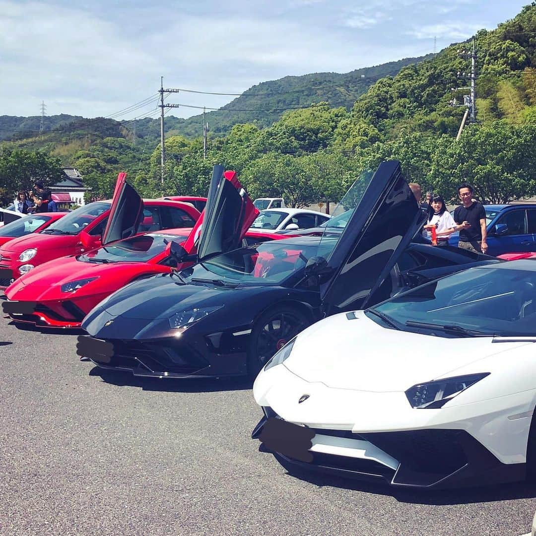 ANTI BCSCのインスタグラム：「スーパーカーミーティング。 動画チェックしてね↓ https://youtu.be/h7xIj5H_4_o  #antibcsc #lamborghini  #aventador」