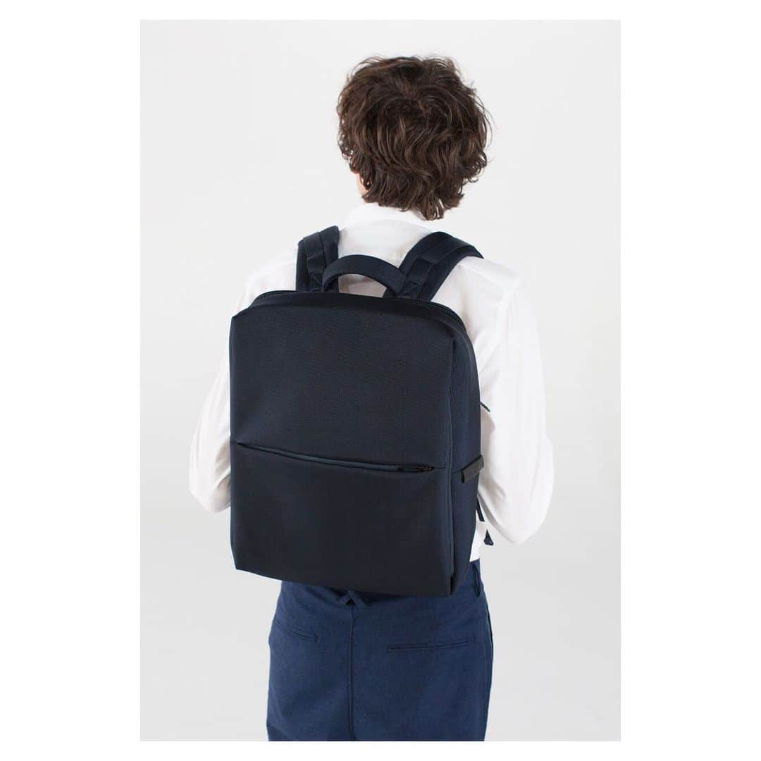 コートエシエルさんのインスタグラム写真 - (コートエシエルInstagram)「RHINE BALLISTIC BLUE • Conveniently carry your laptop of up to 15” • #coteetciel #newbag #newbackpack #backpack #backpacks #rucksack #ruckspacks #daypack #workbackpack #citybackpack #officebackpack #bluebag #bluebackpack #ballisticnylon #design #fashion #designedinparis #parisiandesign #unisexstyle #côteetciel #coteciel #cotetciel #coteandciel #コートエシエル #コートエシエル新作 #コートエシエルバックパック #コートエシエルバッグブランド」8月19日 19時56分 - coteetciel