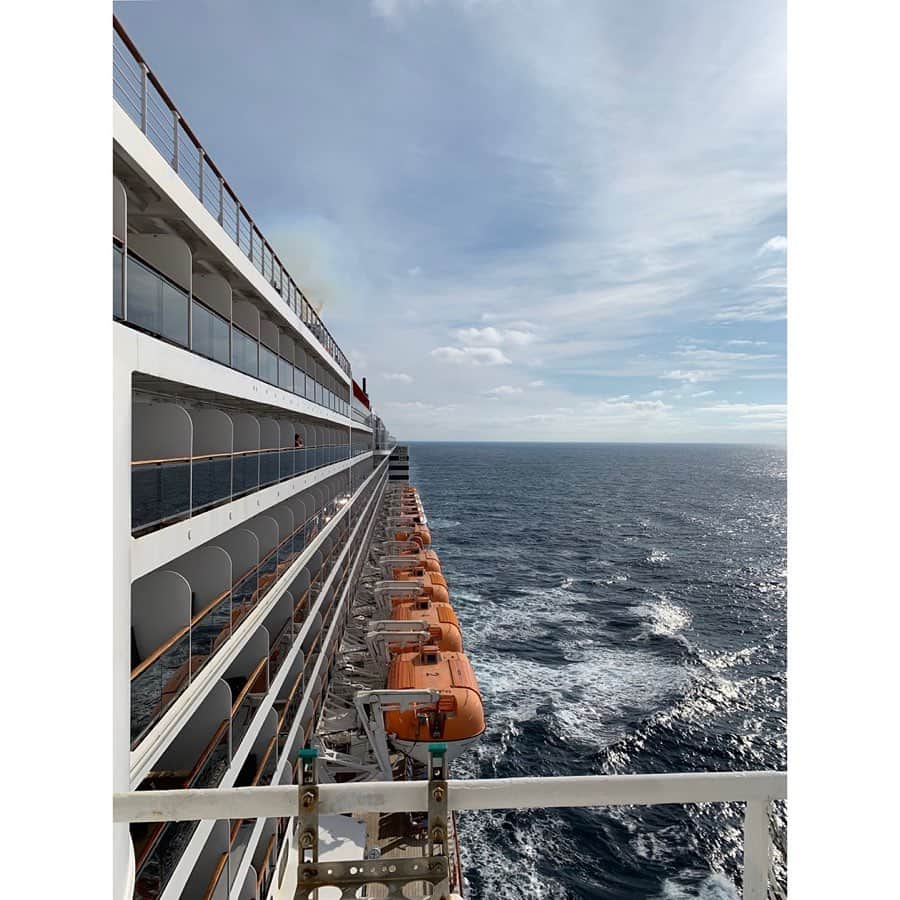 金原里奈さんのインスタグラム写真 - (金原里奈Instagram)「An unforgettable week with ✨Queen Mary 2✨ Thank you @cunardline for this amazing experience🚢🌟」8月19日 19時55分 - rina_kanehara