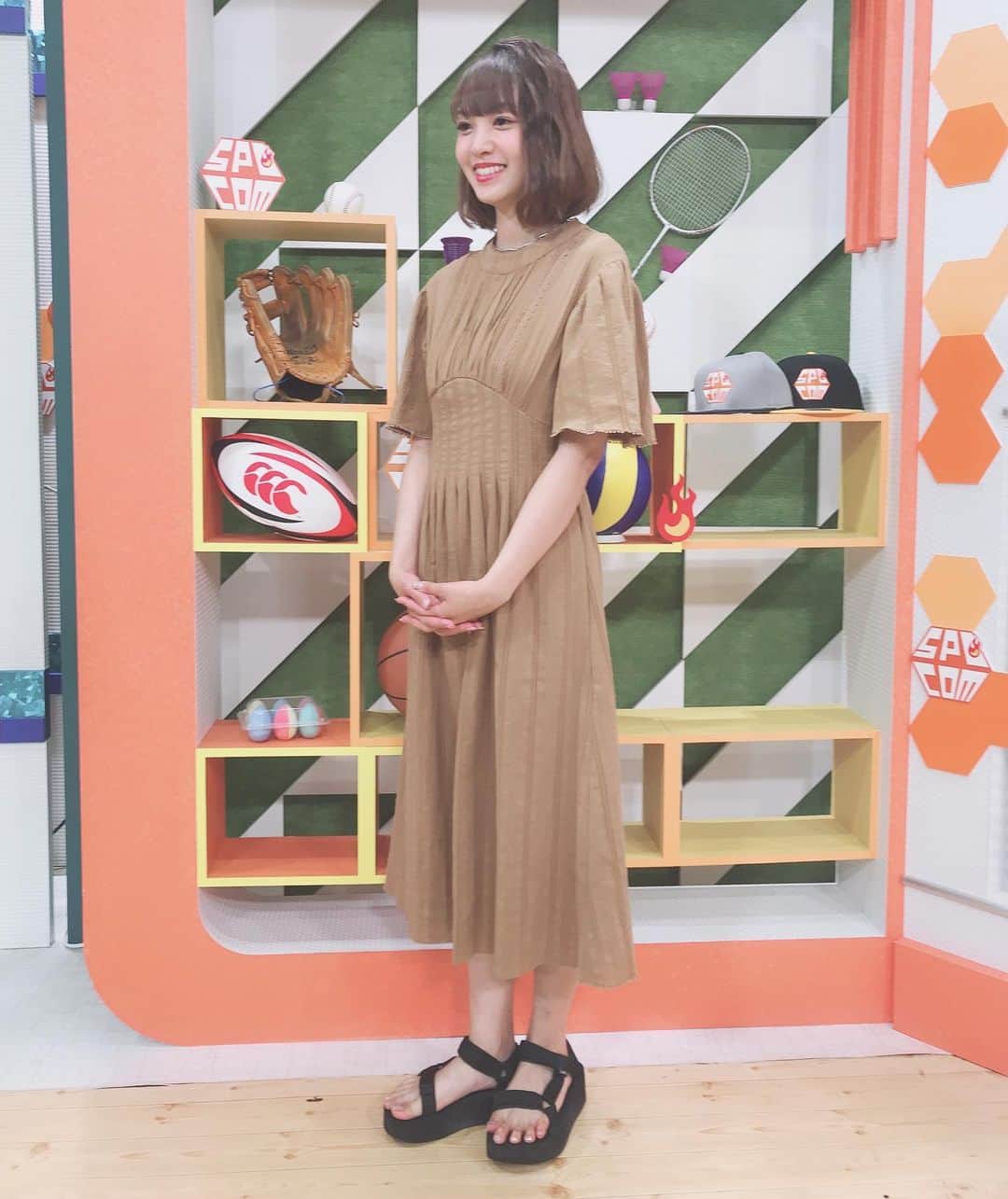 のインスタグラム：「24日25日はvivaフェス2019👏女子アナみんなで浴衣着ちゃいます😎ちょーBIGなゲストもくるとか！？みんな来てね💃26日のスポ魂もお楽しみに🎉  #祭り #フェス #食べたり飲んだり #ビール #ビール女子 #スナイデル #スナイデルコーデ @snidel_official_snap  @brownsugar095」