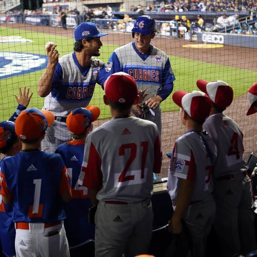 シカゴ・カブスさんのインスタグラム写真 - (シカゴ・カブスInstagram)「Lots of love for team Japan! 🇯🇵 #LittleLeagueClassic」8月19日 11時16分 - cubs