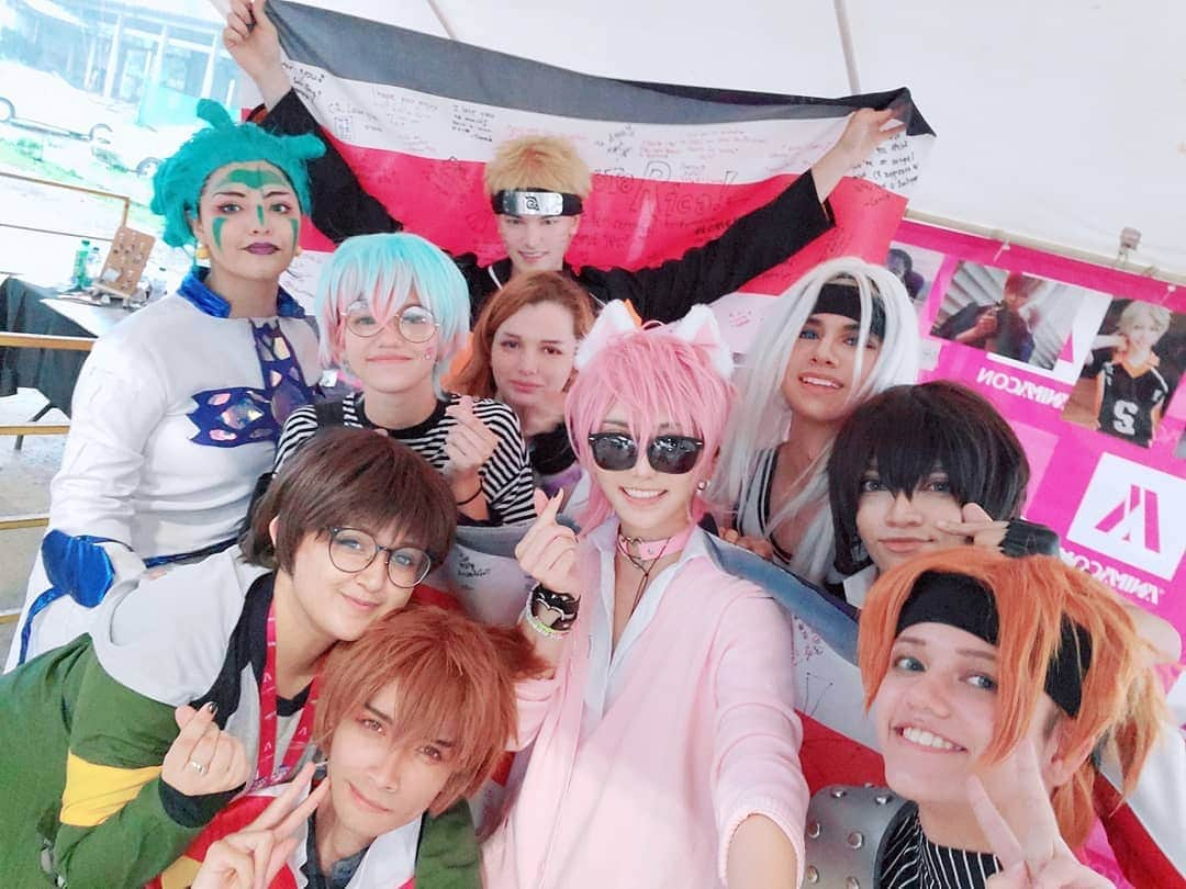 ひかりんさんのインスタグラム写真 - (ひかりんInstagram)「WE GOT A FLAG!??? Kawaii Festival Finished ! What an incredible day ... I don't know what we did to deserve this amount of love .  A  group of amaZing fans surprised us with a costa Rica flag filled with beautiful messages . Truely im Humbled . I love you guys so much. 🥰 (Third picture) I also don't know how we are ever in the place to judge the contest for these incredible contestants . They all have it their all and put on a FIREY performance . 🔥 Congratulations to you all 👏」8月19日 11時27分 - __hikarin