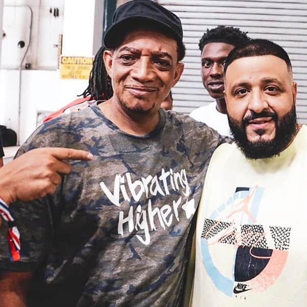 ファンクマスター・フレックスのインスタグラム：「2 Legends that I look up to!!!!@kooldjredalert x @djkhaled !!!! @flexfestofficial mean!!!」