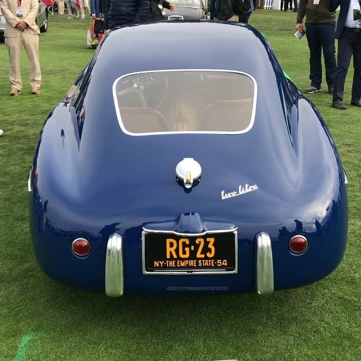 ニック・ハイドフェルドのインスタグラム：「Finishing @pebblebeachconcours week with #walkaround #video of 2 #alltime favorite but never #4me before live seen #dreamcars . #blueisthenewred  1. the 😵💗 #siata208cs from 1954. .. also carrying my favorite number #23  #nofilter #car #carlovers #italiancars  #classiccars #balbo #coupe #clip #pebblebeach #beauty #beautiful #oldtimer」