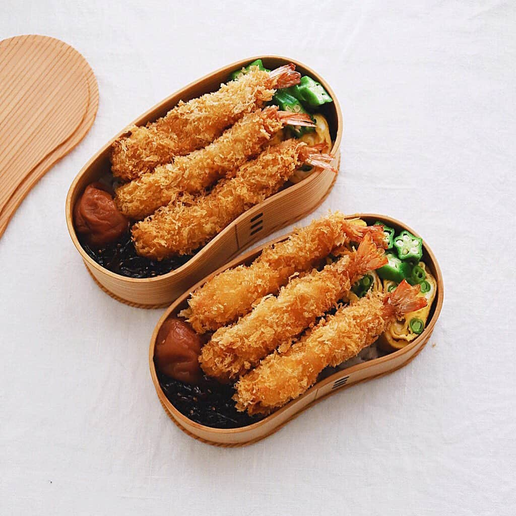 樋口正樹さんのインスタグラム写真 - (樋口正樹Instagram)「Fried Shrimp Bento . お昼のお弁当に エビフライ、梅、 昆布、玉子焼き、 オクラを詰めて。 . . #エビフライ弁当 #エビフライ #お弁当 #BENTO #FriedShrimp」8月19日 12時04分 - higuccini