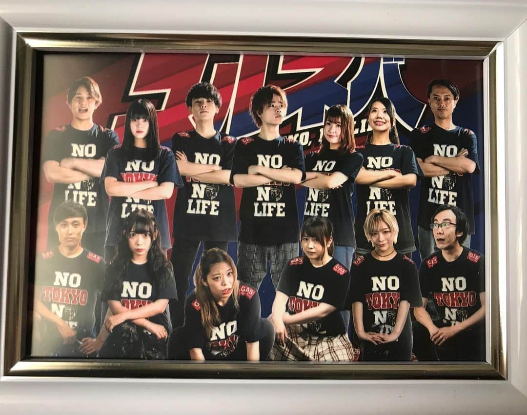 植田朝日のインスタグラム：「🔵🔴﻿ 昨日は劇団コラソン 「ユルネバ」最終日。﻿ ﻿ 無事に全公演終了しました‼️﻿ ﻿ キャスト、スタッフも戦ってくれて良いチームだったのでないでしょうか！w﻿ ﻿ 個人的ミッション「東京を知らない人に興味を持たす」もかなり良い感じで達成感はあります。﻿ ﻿ 次は何するかな⁉️﻿ ﻿ #劇団コラソン #ユルネバ #tokyo12」