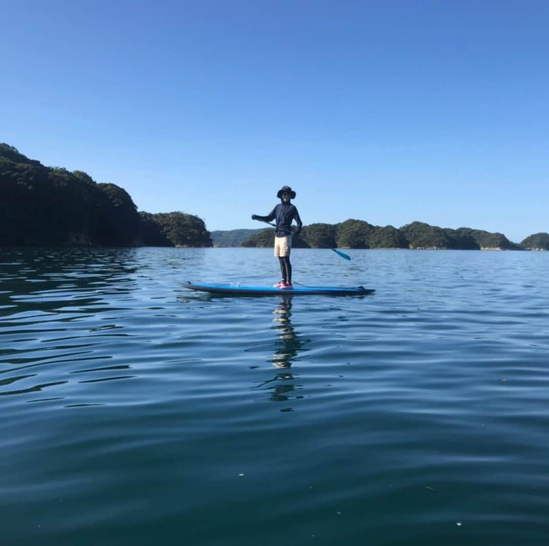 早霧せいなさんのインスタグラム写真 - (早霧せいなInstagram)「佐世保の海でSUP🏄‍♂️🏄‍♂️🏄‍♂️ . #自然は癒し #水の上に浮く感覚 #初体験でハマる  #九十九島sup #日焼け対策バッチリ😎」8月19日 12時52分 - seinasagiri_official