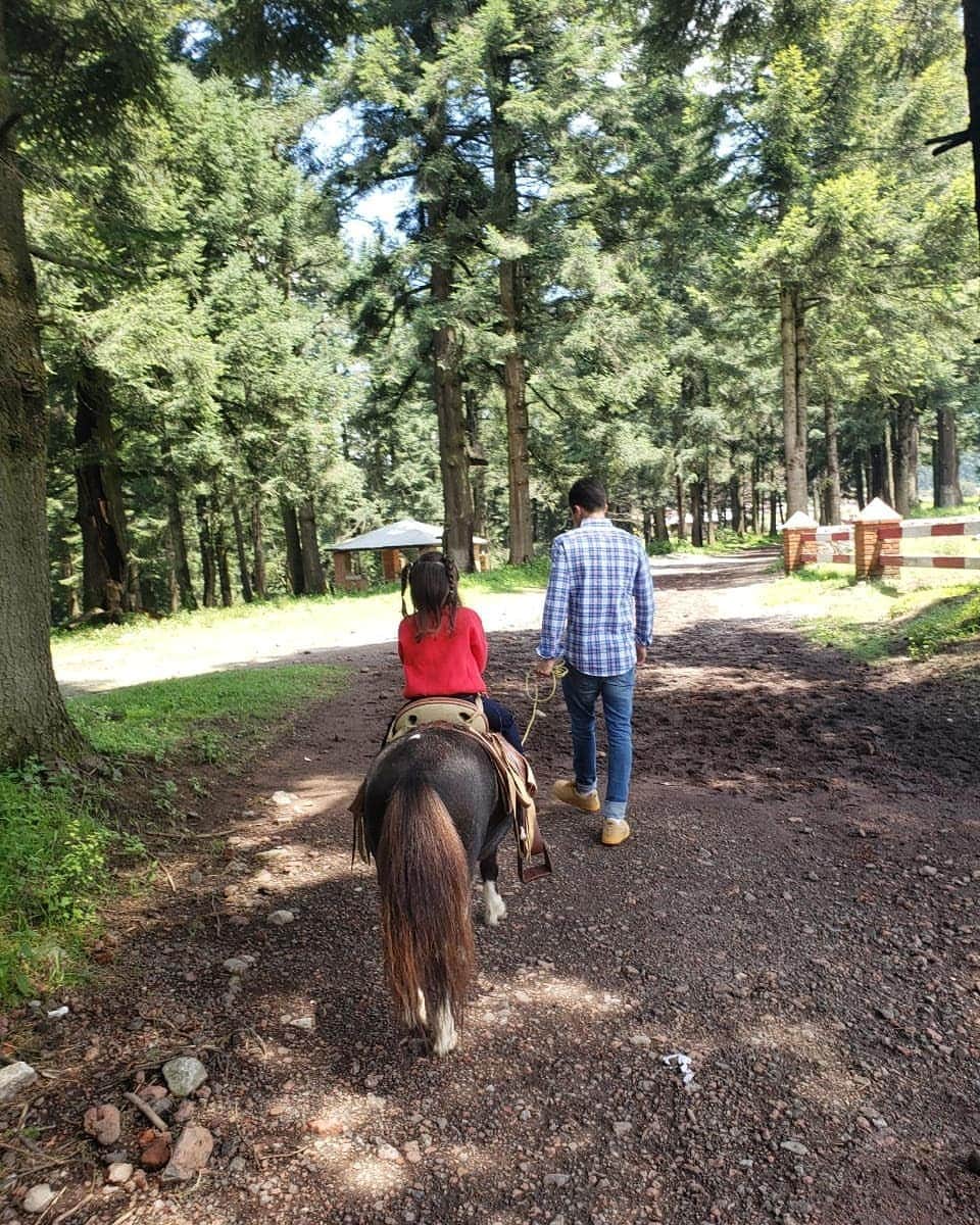 イヴァン・ガルシアさんのインスタグラム写真 - (イヴァン・ガルシアInstagram)「🐎🐴🌲🌲❤️❤️.... Domingo familiar, damonigo perfecto #familiagarciaespinosa」8月19日 13時19分 - ivangarciapollo
