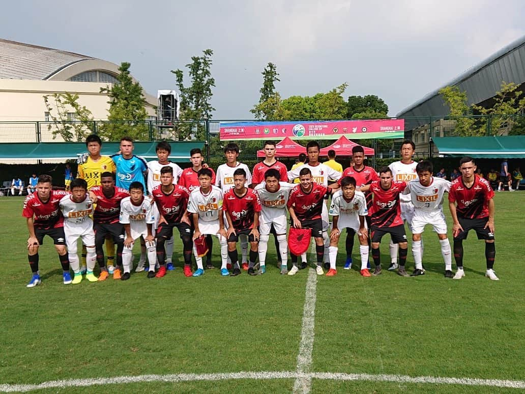 ジーコさんのインスタグラム写真 - (ジーコInstagram)「No final do mês de Agosto e inicio de Setembro teremos a 22’ Copa Amizade Brasil-Japao e o time do Kashima que participa, esteve participando de um torneio na China,na YICC Internacional Challenge Cup,em Shanghai,categoria Sub 15. Participaram no Grupo A: Kashima Antlers,Atletico Paranaense,Anderlecht(Belgica),Shanghai SIPG.Grupo B: Wolverhampton (Inglaterra),Cerezo Osaka,Hubei (China) e S.T.FC (Japão).O Kashima teve o artilheiro Kumazawa com 6 gols e ficou em 7’lugar. Parabéns Takashima pelo belo trabalho na base do clube.」8月19日 13時47分 - zico