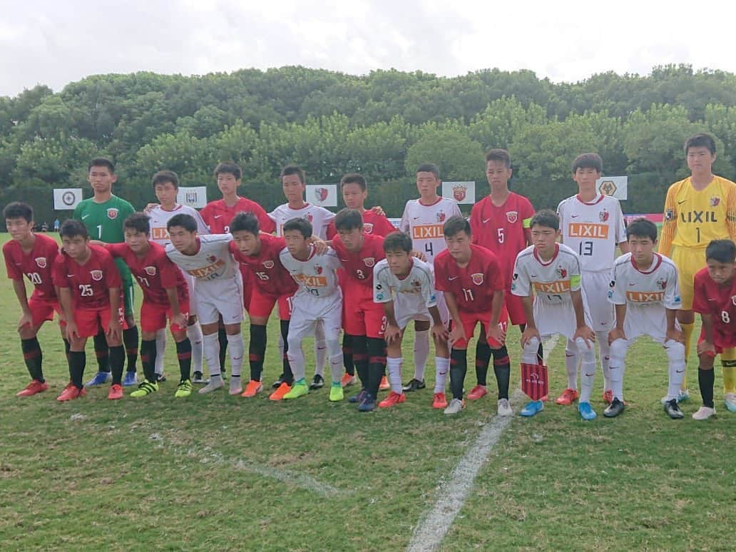 ジーコさんのインスタグラム写真 - (ジーコInstagram)「No final do mês de Agosto e inicio de Setembro teremos a 22’ Copa Amizade Brasil-Japao e o time do Kashima que participa, esteve participando de um torneio na China,na YICC Internacional Challenge Cup,em Shanghai,categoria Sub 15. Participaram no Grupo A: Kashima Antlers,Atletico Paranaense,Anderlecht(Belgica),Shanghai SIPG.Grupo B: Wolverhampton (Inglaterra),Cerezo Osaka,Hubei (China) e S.T.FC (Japão).O Kashima teve o artilheiro Kumazawa com 6 gols e ficou em 7’lugar. Parabéns Takashima pelo belo trabalho na base do clube.」8月19日 13時47分 - zico