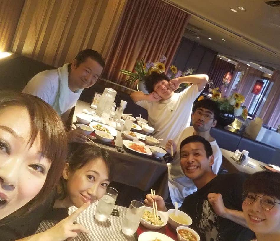 五十嵐サキさんのインスタグラム写真 - (五十嵐サキInstagram)「楽日😆🍀🎉 #諸見里大介  くんの #リーダー 週でした #楽しい #忍者の里 の物語 #くの一役 楽しかったぁ😆 #そして #サキランチ  は #後輩たち  と #青冥 #ちんみん #エビマヨ定食 #昨日の夜 から食べたかった #激ウマ でした #御飯 三杯おかわり #三杯目 はおかずがなくなってたから #毎度 の #醤油 かけ御飯でした😋 #腹四分目 #よしもと祇園花月  #あと一回公演  #ご来場下さった皆様ありがとうございました  #インスタにお付き合い下さった皆様も有り難うございました  #五十嵐サキ」8月19日 16時05分 - saki_igarashi