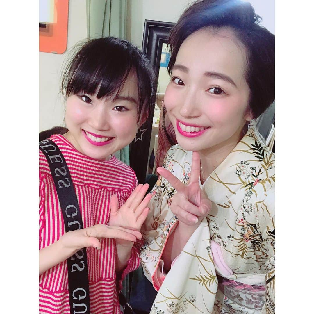 有明ゆなさんのインスタグラム写真 - (有明ゆなInstagram)「自分の公演が終わった後に C班の公演みてくれた あなんちゃん✌︎('ω'✌︎ ) . . . . #舞台 #シンゴージェット #ゴージェットゴーゴー #東日本橋 #馬喰横山 #馬喰町 #agarage #役者 #仲間 #着物 #着物ヘア #着物ヘアアレンジ #着物ヘアセット #着物女子 #ありあけゆな #グラドル自撮り部 #グラドル自画撮り #笑顔 #すまいる #smile #smiles #smiley」8月19日 16時28分 - ariake_yuna