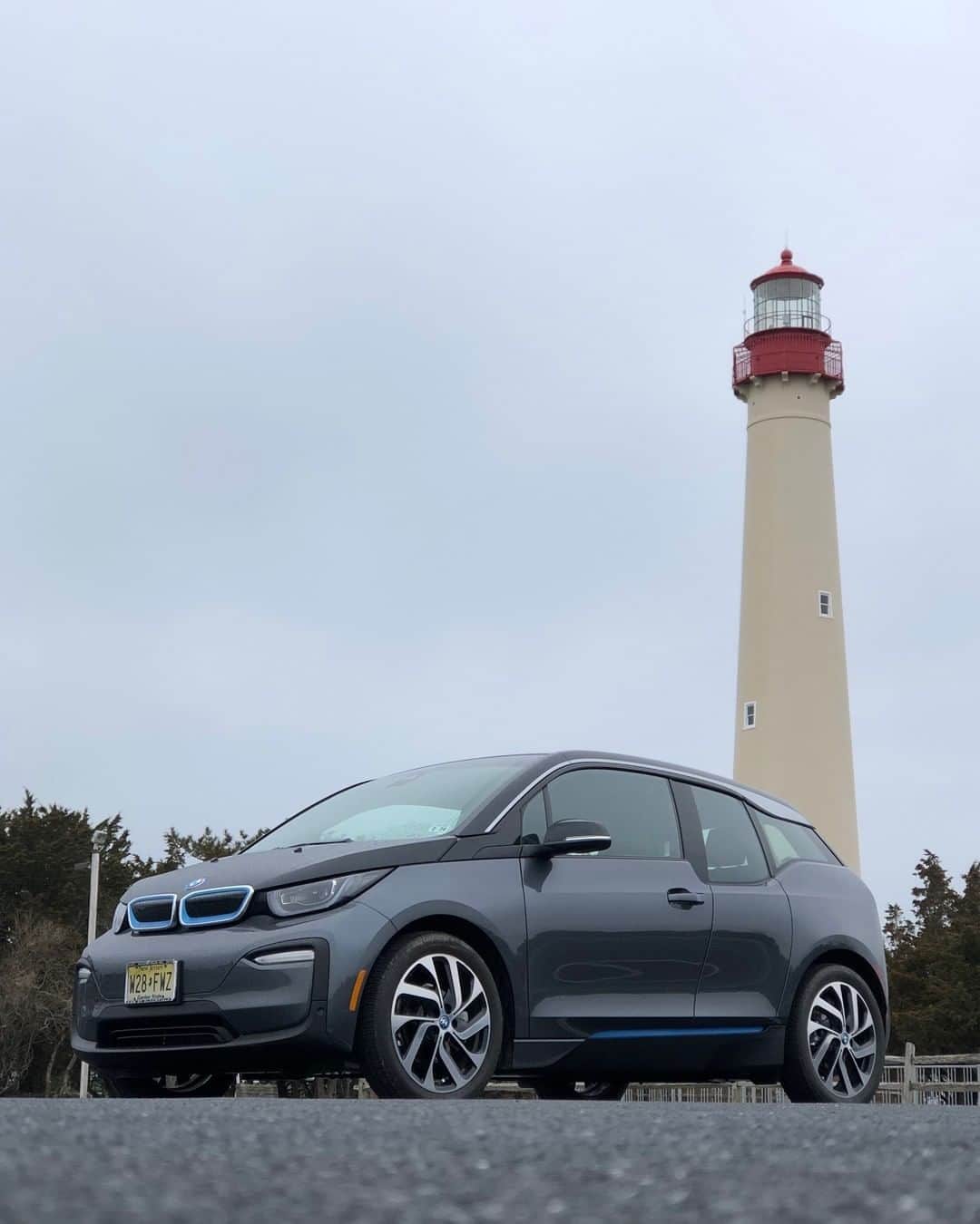 BMWのインスタグラム：「Inspires with an electrifying attitude. The BMW i3.  #THEi3 #BMWi3 #BMWi #BMWiRepost @neffisms __ BMW i3 (120 Ah): Energy consumption in kWh/100 km (combined): 13.1. Fuel consumption in l/100 km (combined): 0.0. CO2 emissions in g/km (combined): 0.  The values of fuel consumptions, CO2 emissions and energy consumptions shown were determined according to the European Regulation (EC) 715/2007 in the version applicable at the time of type approval. The figures refer to a vehicle with basic configuration in Germany and the range shown considers optional equipment and the different size of wheels and tires available on the selected model. The values of the vehicles are already based on the new WLTP regulation and are translated back into NEDC-equivalent values in order to ensure the comparison between the vehicles. [With respect to these vehicles, for vehicle related taxes or other duties based (at least inter alia) on CO2-emissions the CO2 values may differ to the values stated here.] The CO2 efficiency specifications are determined according to Directive 1999/94/EC and the European Regulation in its current version applicable. The values shown are based on the fuel consumption, CO2 values and energy consumptions according to the NEDC cycle for the classification. Further information on official fuel consumption figures and specific CO2 emission values of new passenger cars is included in the following guideline: 'Leitfaden über den Kraftstoffverbrauch, die CO2-Emissionen und den Stromverbrauch neuer Personenkraftwagen' (Guide to the fuel economy, CO2 emissions and electric power consumption of new passenger cars), which can be obtained free of charge from all dealerships, from Deutsche Automobil Treuhand GmbH (DAT), Hellmuth-Hirth-Str. 1, 73760 Ostfildern-Scharnhausen and at https://www.dat.de/co2/.」