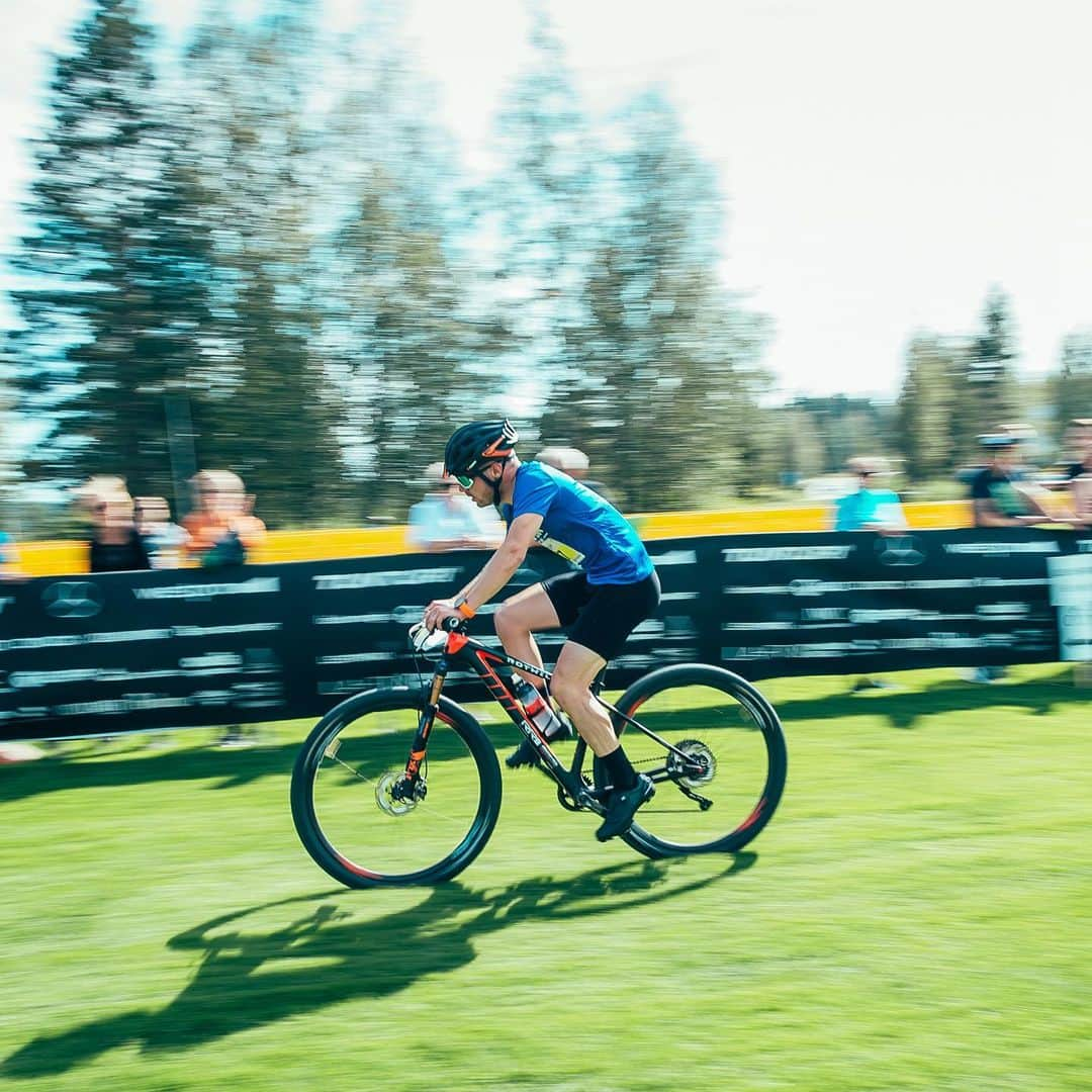 MERCEDES AMG PETRONASさんのインスタグラム写真 - (MERCEDES AMG PETRONASInstagram)「Putting in some purple sectors and smashing your personal best time, great work @valtteribottas! And brilliant to see so many people taking part in the @valtteribottasduathlon yesterday 👊 • #F1 #Formula1 #FormulaOne #VB77 #VBD2019 #ValtteriBottasDuathlon #VBDuathlon」8月19日 17時06分 - mercedesamgf1