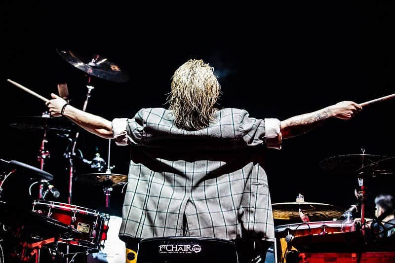 Tatsuya Amanoのインスタグラム：「ZAXIDFEST 2019 at Ukraina🇺🇦﻿ ﻿ This festival for the first time and it was fantastic!!﻿ ﻿ Люблю вас, хлопці🖤  Побачимось наступного разу🤘🏻🔥﻿ ﻿ Photo by @cazrowaoki」