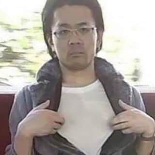池田真一さんのインスタグラム写真 - (池田真一Instagram)「またや。 また金魚すくいのポイぐらい薄いTシャツ着てるやつおった。  後、やっぱり乳首おじさんに激似。 乳首おじさんの生まれ変わりかも。  #マユリカ阪本」8月19日 18時14分 - wartdebu