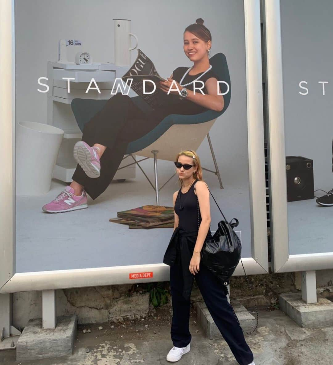 ギーセン珠理さんのインスタグラム写真 - (ギーセン珠理Instagram)「Cash me outside @new_balance_japan」8月19日 18時15分 - juliegiesen