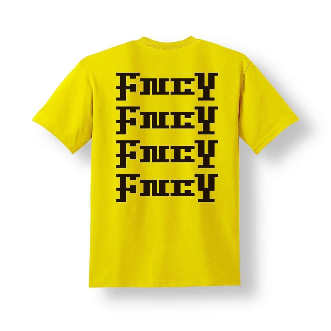 FNCYさんのインスタグラム写真 - (FNCYInstagram)「【#FNCY NEWS】 先日のPOP UPでも大好評だったFNCY NEWLOGO T-シャツの通販がスタートしました🎉🎉🎉 オフィシャルHPをチェック✅  カラーは5種類、サイズはそれぞれ4種類ご用意しております🛍 white / black / coral / yellow / powderblue  ぜひこのTシャツを着てFNCYのライブに遊びに来てください🎫🎤🎧」8月19日 18時33分 - fncy_official
