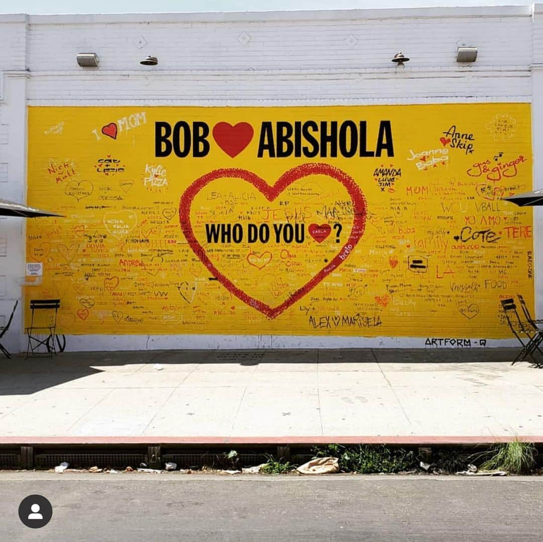 CBSさんのインスタグラム写真 - (CBSInstagram)「#BobHeartsAbishola, who do you ❤️? Let us know in the comments and make sure to tag us in your pictures at @carreracafe! (📸: @the.folake)」8月20日 4時02分 - cbstv