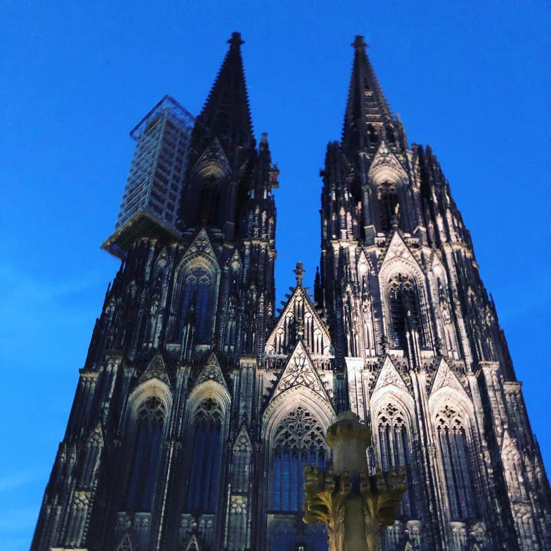 須田剛一さんのインスタグラム写真 - (須田剛一Instagram)「夜の、Köln大聖堂。」8月20日 4時30分 - goichisuda