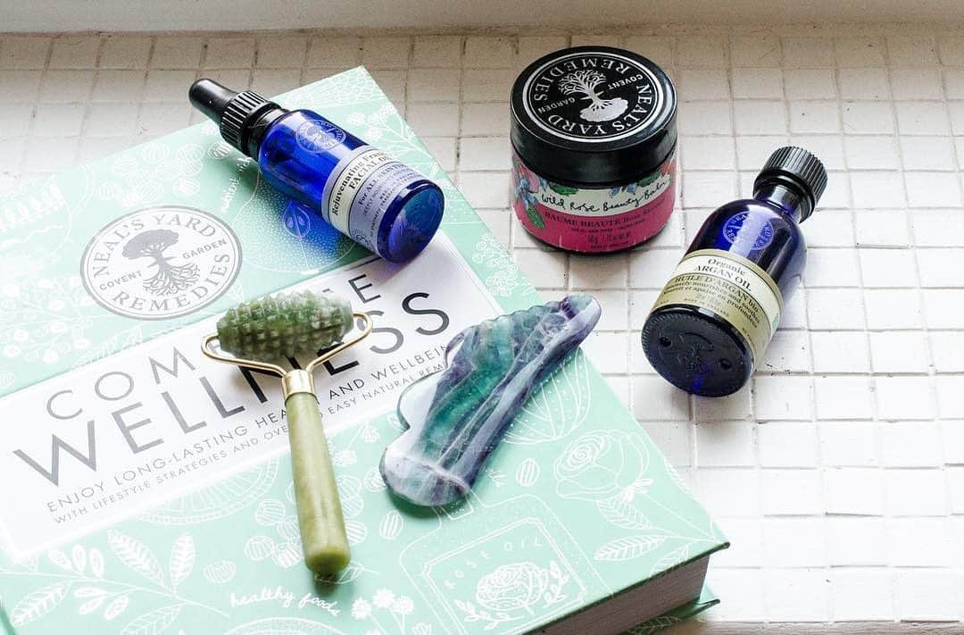 Neal's Yard Remediesさんのインスタグラム写真 - (Neal's Yard RemediesInstagram)「Start the week as you mean to go on 🧖🏻‍♀️🧖🏾‍♂️🧖🏿‍♀️ [📸: @nyr_finland]」8月20日 5時16分 - nealsyardremedies