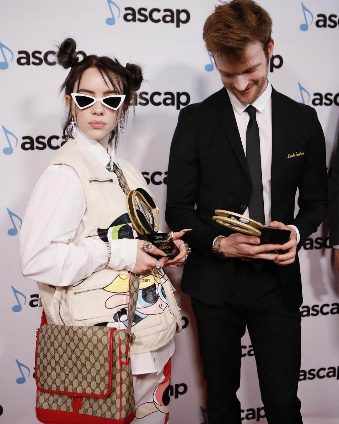 ASCAPさんのインスタグラム写真 - (ASCAPInstagram)「@billieeilish earns her first #1 on the Billboard #Hot100 with #BadGuy 🔥 Congrats Billie & @finneas!!! (📸 by @salvadorochoa at #ASCAPPop)」8月20日 5時17分 - ascap
