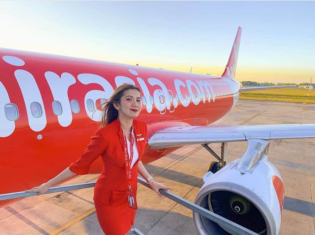 エアアジアさんのインスタグラム写真 - (エアアジアInstagram)「Every day is another chance to chase your dreams. Always go for it!  Have a bright new week ahead! #AirAsia __________ Photo by @tikaelnoos」8月19日 21時30分 - airasiasuperapp