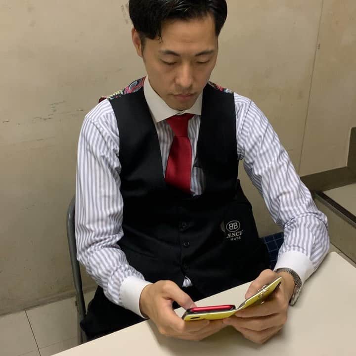 中川パラダイス のインスタグラム：「#吉田たち #ルミネ #パラダイス」