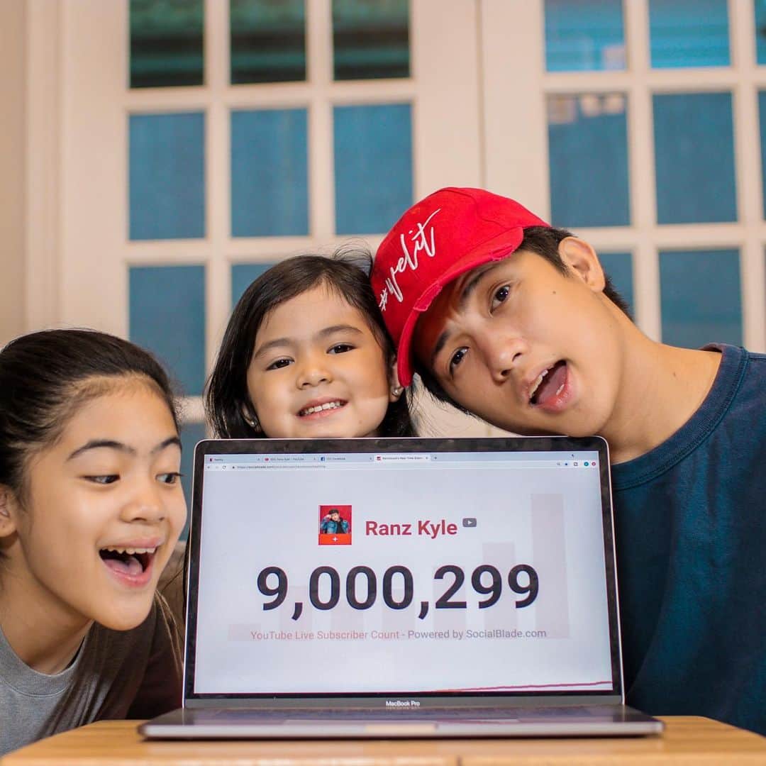 Ranz Kyleさんのインスタグラム写真 - (Ranz KyleInstagram)「Can’t believe we only have 1 million left before hitting 10M! lets get that diamond fam! 🙏🏻」8月19日 21時43分 - ranzkyle
