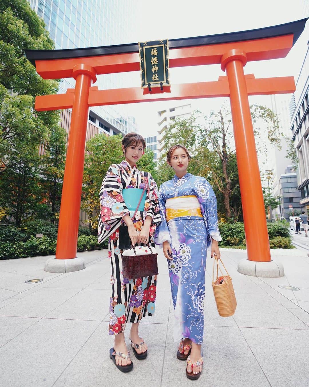 Julia Castroさんのインスタグラム写真 - (Julia CastroInstagram)「夏はやっぱり👘👘👘 ほしのこさんファミリーと日本橋のアートアクアリウム行ってきたよ🎐🎐🎐 JULIDY LIFE今から載せます🧡 * #artaquarium #nihonbashi  #yukata #kimono #japan #japanese #culture  #fashion #summer #girls #style #photography #orange #blue #color #浴衣 #アートアクアリウム #日本橋 #三井ホール #着物 #ファッション  #夏 #夏休み #神社 #女子 #服 #夏服  #YouTubeをお楽しみに」8月19日 22時01分 - julia.c.0209