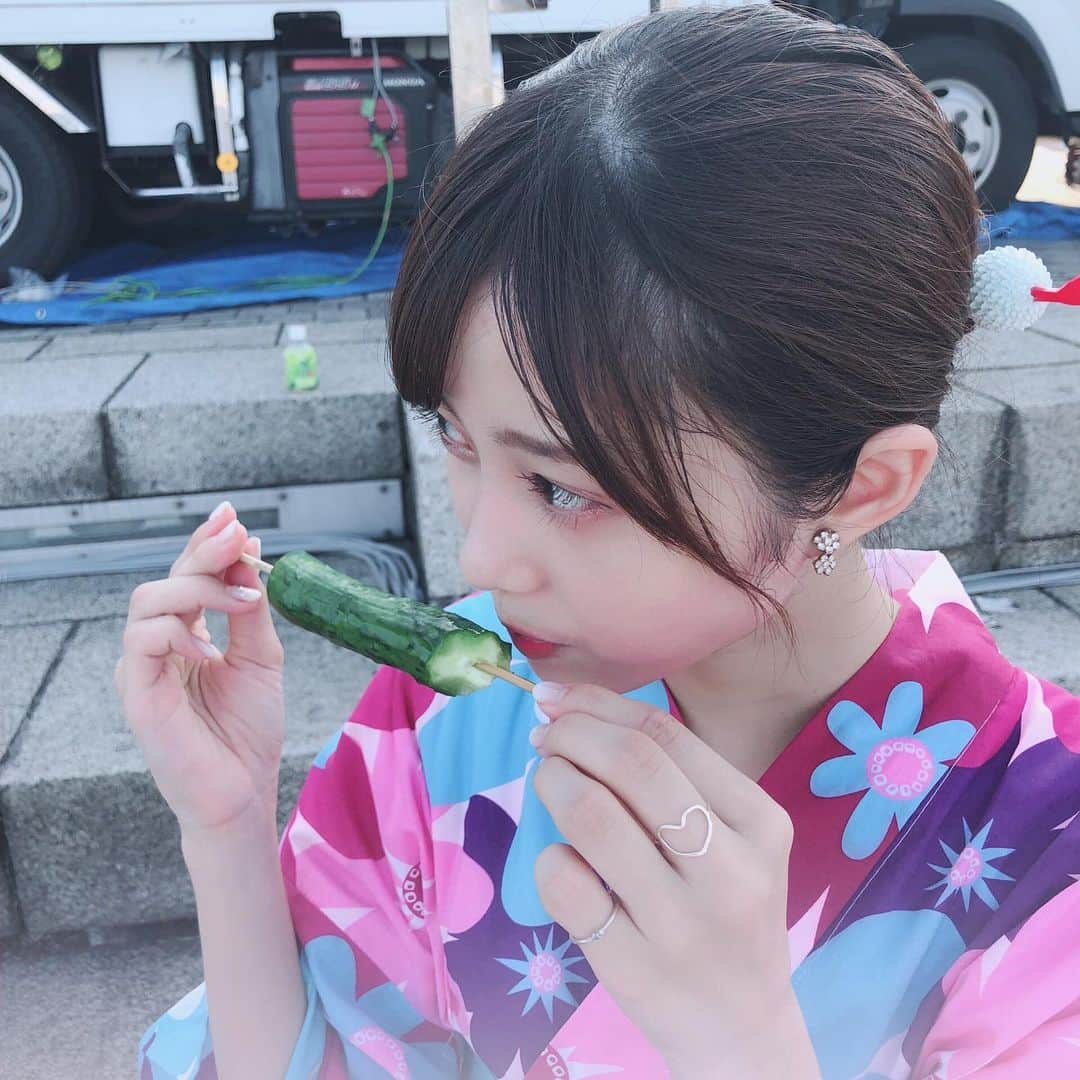 松川星さんのインスタグラム写真 - (松川星Instagram)「地元の夏祭り！ 3枚目きゅうりほっぺにいる︎︎︎︎︎︎︎︎︎︎☺︎」8月19日 22時23分 - akarin__rin