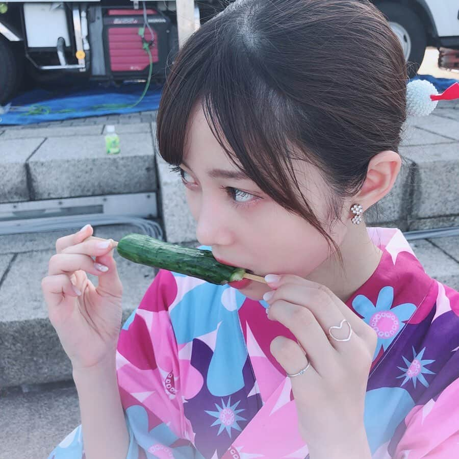 松川星さんのインスタグラム写真 - (松川星Instagram)「地元の夏祭り！ 3枚目きゅうりほっぺにいる︎︎︎︎︎︎︎︎︎︎☺︎」8月19日 22時23分 - akarin__rin