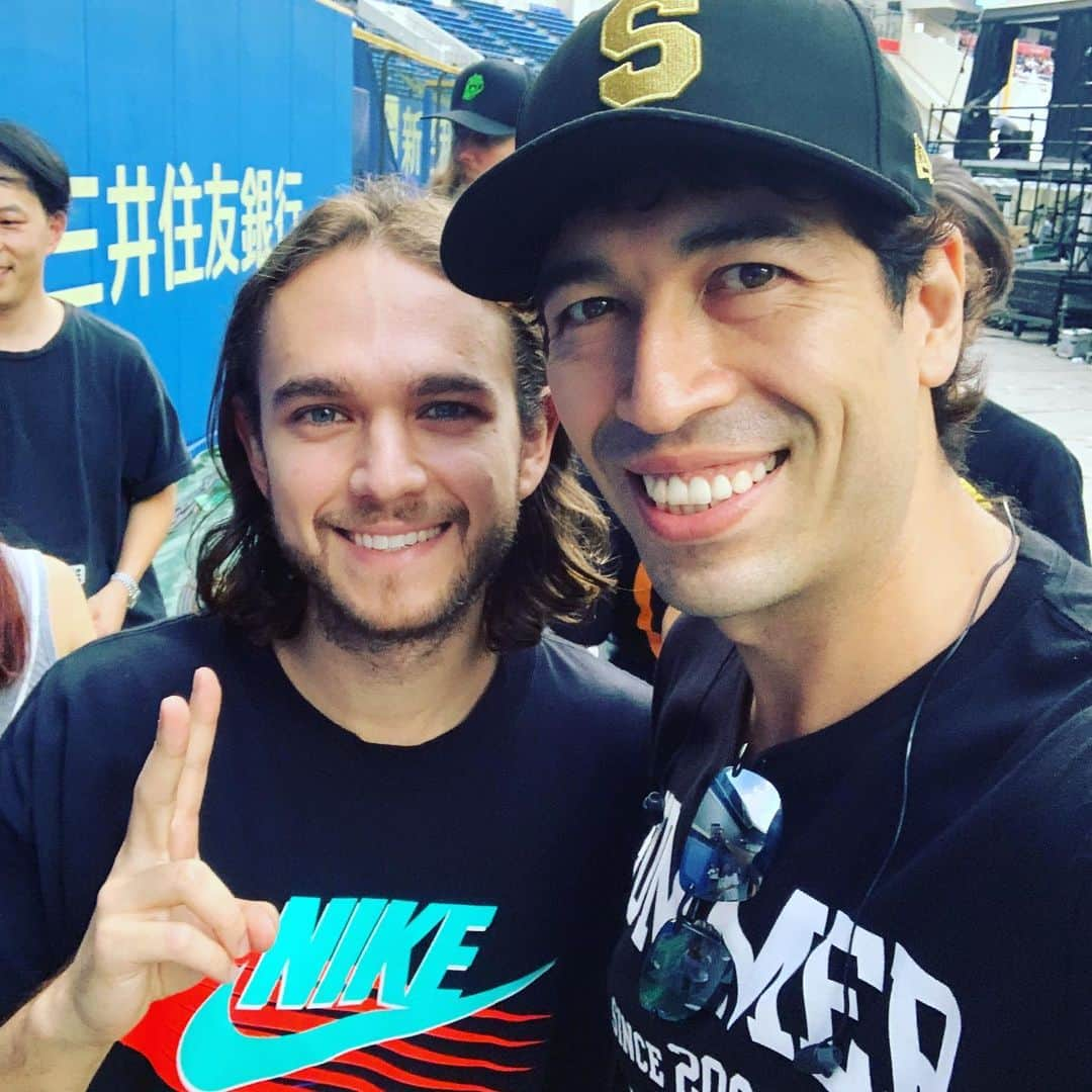 Saschaさんのインスタグラム写真 - (SaschaInstagram)「#summersonic pictures with artists. #zedd #takaoneokrock #cashcash #ハマオカモト #オカモトレイジ #licaxxx #robertglasper #東京スカパラダイスオーケストラ #sabrinacarpenter #alexandros  #サマソニ」8月19日 22時43分 - sascha348