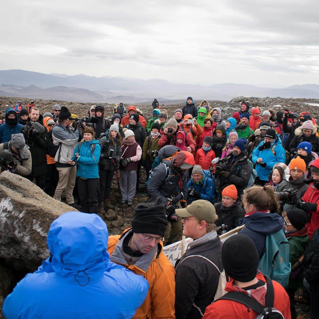 CNNさんのインスタグラム写真 - (CNNInstagram)「Follow ➡️ @cnnclimate ➡️ This is the first Icelandic glacier lost to climate change. On Sunday, scientists memorialized Okjökull, known as Ok for short, with a plaque that contained a dire warning. "Ok is the first Icelandic glacier to lose its status as a glacier. In the next 200 years, all our glaciers are expected to follow the same path. This monument is to acknowledge that we know what is happening and know what needs to be done. Only you know if we did it," the plaque reads in English and Icelandic.⁣⁣ ⁣⁣ If glaciers continue to melt at the current rapid rate, it will pose a number of hazards for the planet, geologists say. Here are some of the potential hazards:⁣⁣ ▪️People could be displaced⁣⁣ ▪️Some remote island nations would be at risk of disappearing⁣⁣ ▪️Water supply could diminish⁣⁣ ▪️Food could become scarcer⁣⁣ ▪️Coastal communities would be more susceptible to flooding,⁣⁣ ▪️Trade could be impacted⁣⁣ ⁣⁣ (📸: @NASA, Jeremie Richard/AFP/Getty Images and Dominic Boyer/Cymene Howe)」8月19日 23時15分 - cnn