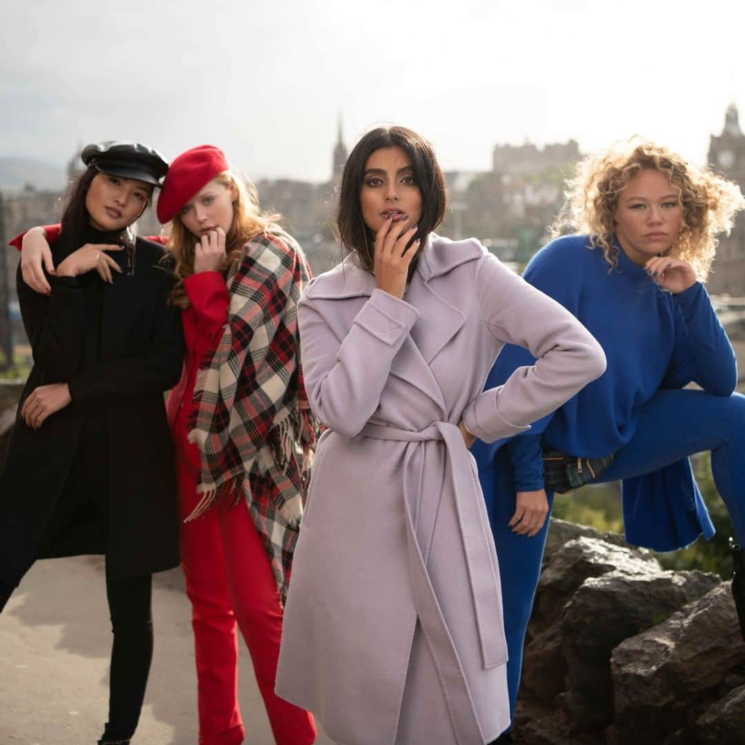 OPIさんのインスタグラム写真 - (OPIInstagram)「When the whole squad has a fresh mani. 👭👭 Tag your squad below! ⁠ ⁠ ⁠ #OPIScotland #SqaudGoals #ColorSquad #GirlGang #SquadGoalsMet」8月20日 0時00分 - opi