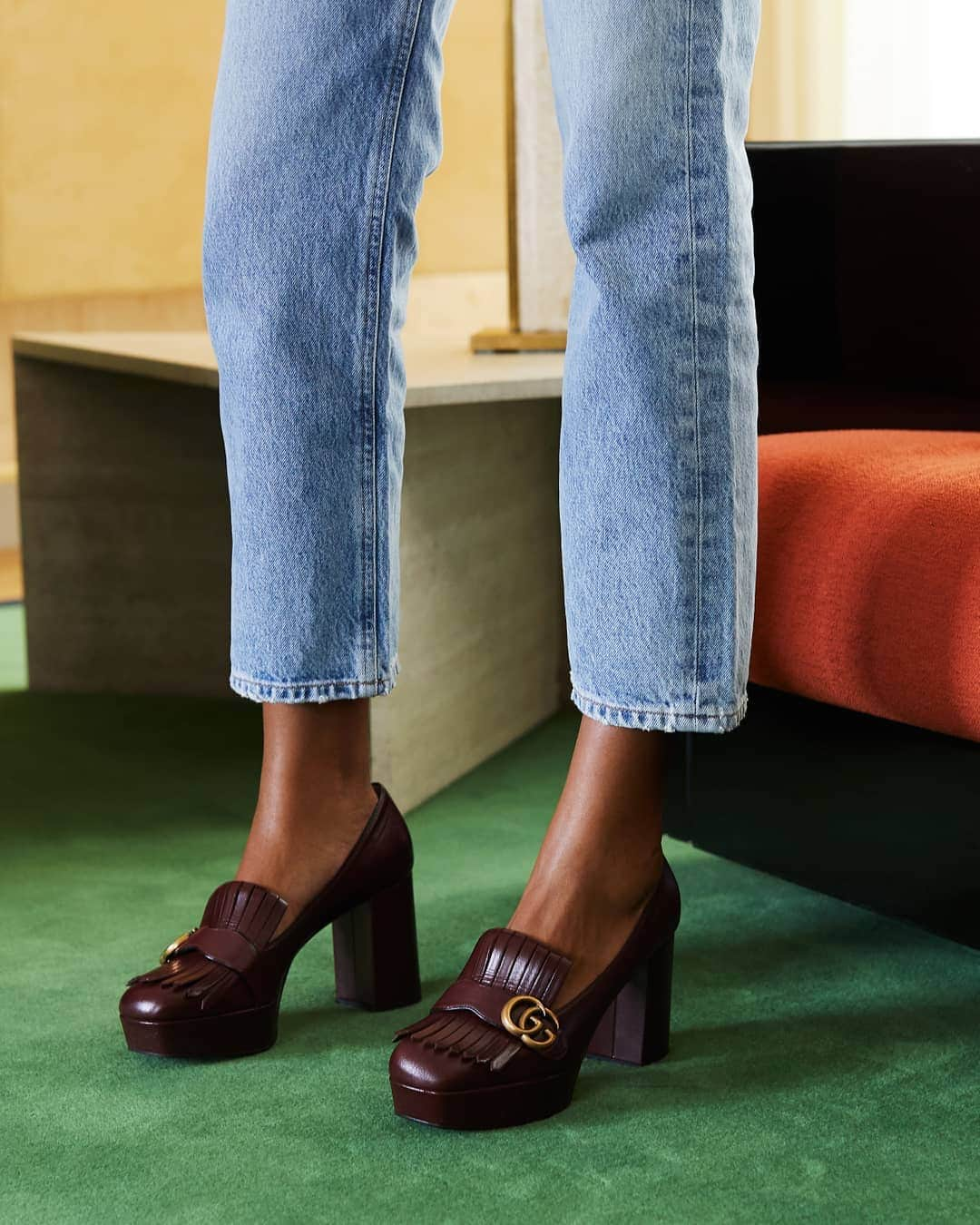 ネッタポルテさんのインスタグラム写真 - (ネッタポルテInstagram)「GUCCI GANG: Smarten up everyday denim with @gucci's iconic 'Marmont' pumps – an instant classic, they'll pair perfectly with dresses too. #DressFromTheFeetUp  Tap the link in bio to shop your favorite looks from Instagram at #NETAPORTER.」8月20日 0時10分 - netaporter