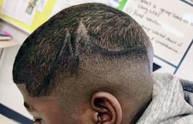 NBC Newsさんのインスタグラム写真 - (NBC NewsInstagram)「Texas school staffers colored in a black teen’s fade haircut with a jet-black Sharpie to discipline him for violating the school dress code, according to a lawsuit filed by his parents. More at the link in our bio. . 📷 KPRC」8月20日 5時38分 - nbcnews