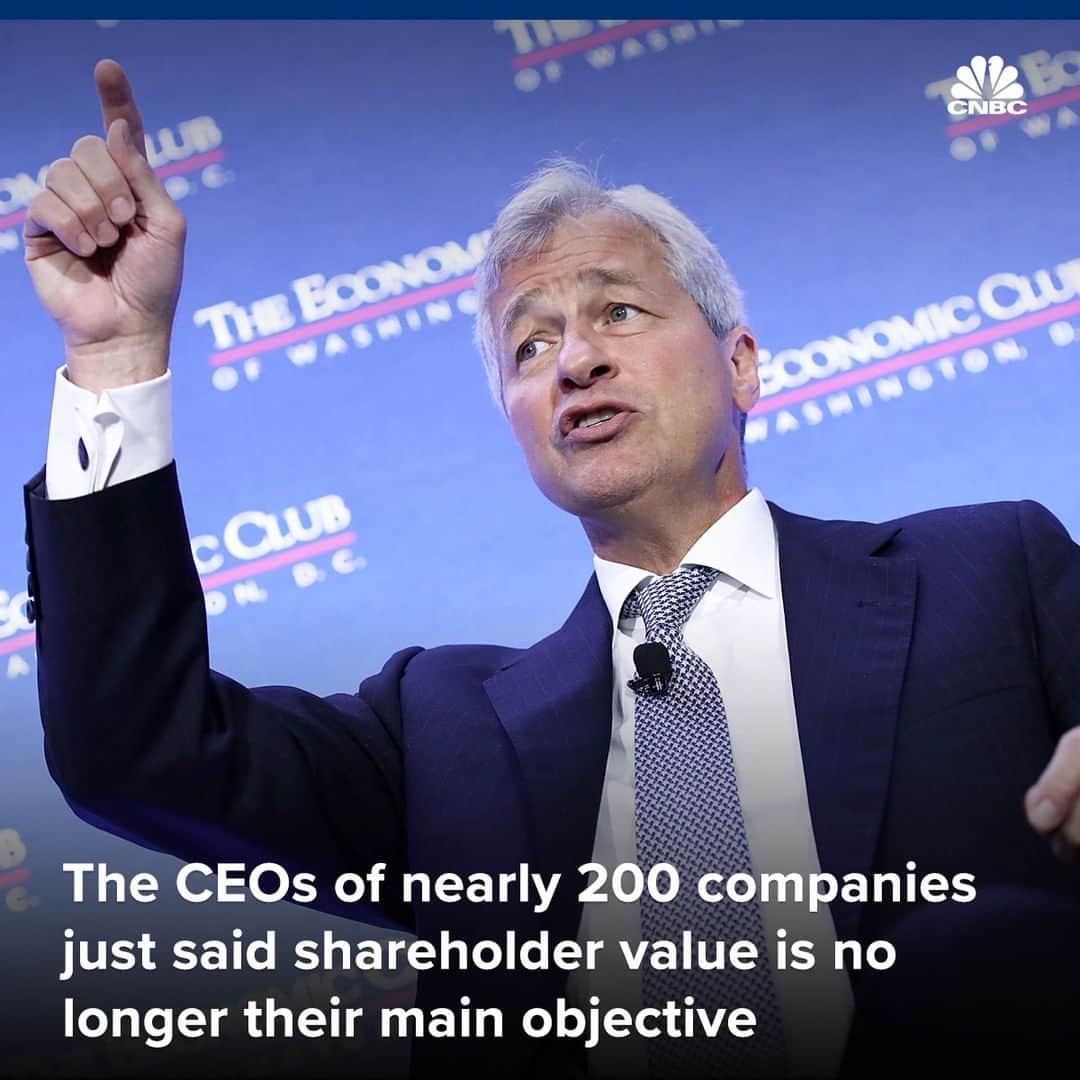 CNBCさんのインスタグラム写真 - (CNBCInstagram)「“The American dream is alive, but fraying.”⁠ ⁠ According to some of America’s top business leaders, shareholder value is no longer their sole priority.⁠ ⁠ Nearly 200 CEOs in the Business Roundtable, a group of chief executives from major U.S. companies, are dropping the age-old notion that corporations mainly function to serve shareholders and maximize profits. ⁠ ⁠ Those executives include major players like J.P. Morgan’s Jamie Dimon, Amazon’s Jeff Bezos and Apple’s Tim Cook.⁠ ⁠ Investing in employees, delivering value to customers, dealing ethically with suppliers and supporting outside communities are now at the forefront of American business goals, they say.⁠ ⁠ More on this new definition of the “purpose of a corporation,” at the link in bio.」8月20日 5時40分 - cnbc