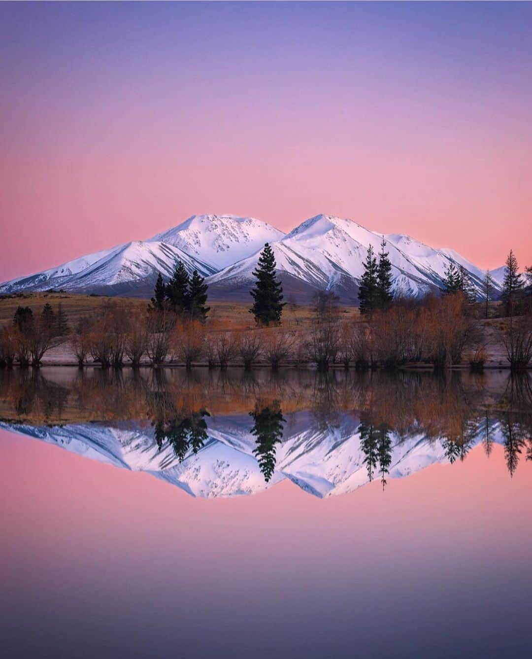Canon Photographyさんのインスタグラム写真 - (Canon PhotographyInstagram)「New Zealand through the eyes on @rachstewartnz Which one is your favourite?  Shot on the Canon 5D Mark IV #newzealand #nz #lakes #reflection #mountains」8月20日 0時12分 - cpcollectives
