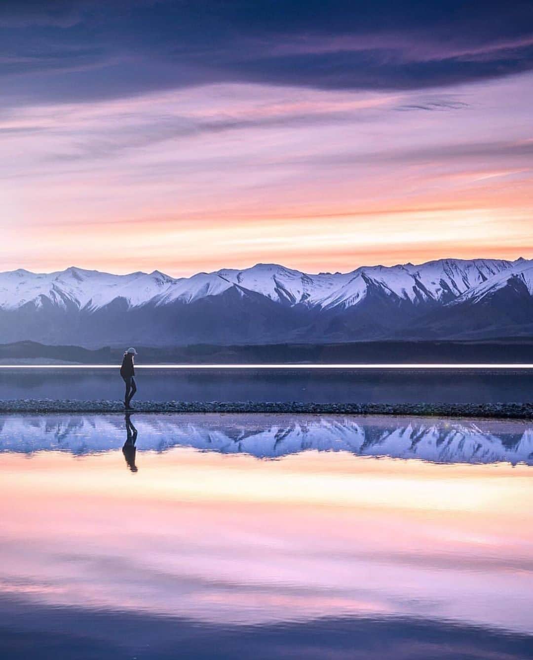 Canon Photographyさんのインスタグラム写真 - (Canon PhotographyInstagram)「New Zealand through the eyes on @rachstewartnz Which one is your favourite?  Shot on the Canon 5D Mark IV #newzealand #nz #lakes #reflection #mountains」8月20日 0時12分 - cpcollectives