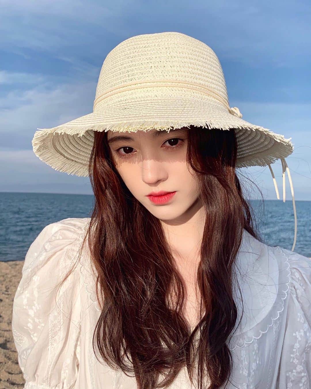 のインスタグラム：「☀️☁️」